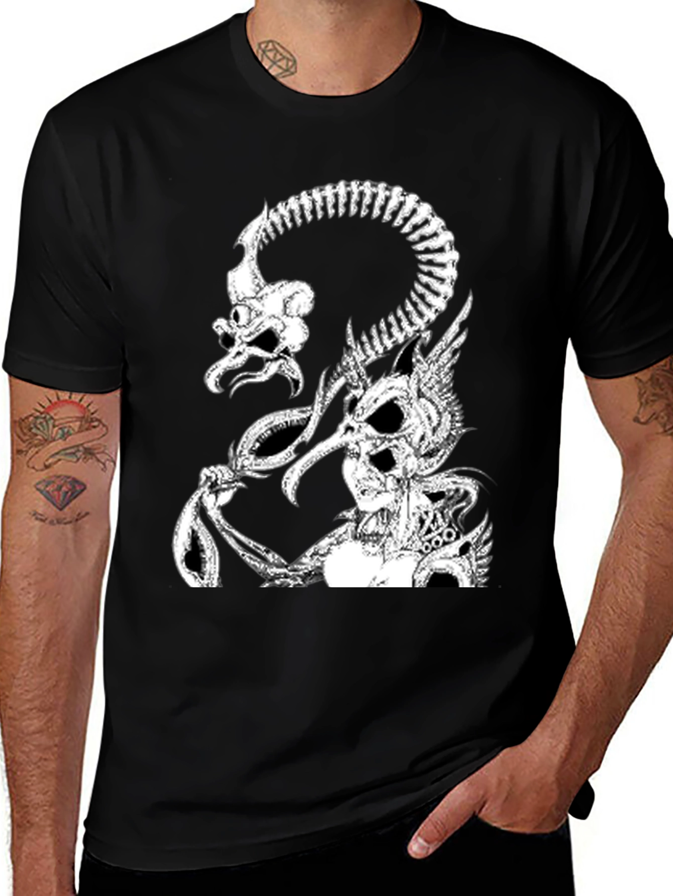 Skull Creature Graphic T-Shirt - Black