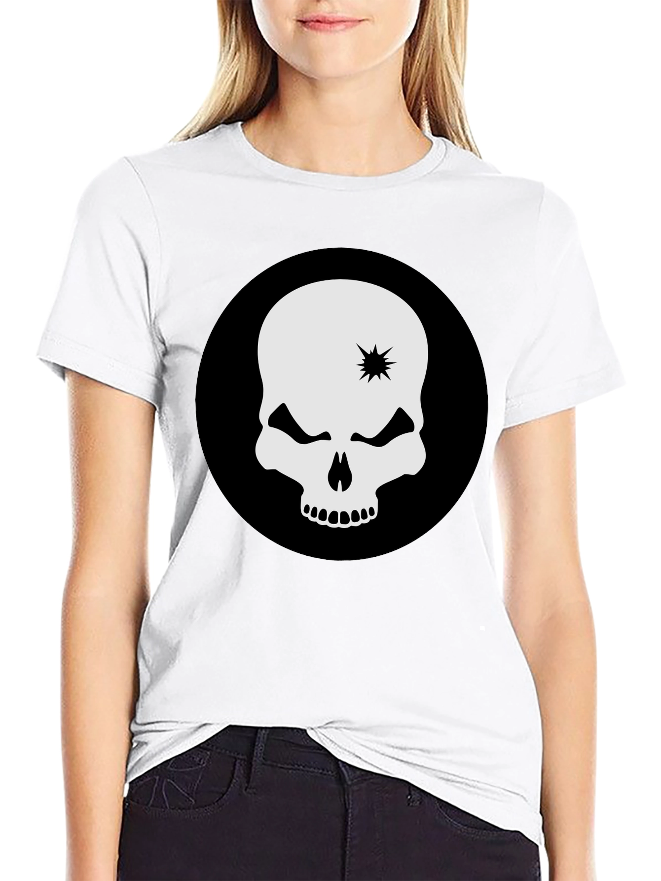Skull Graphic Tee - Bold Black Crew Neck T-Shirt