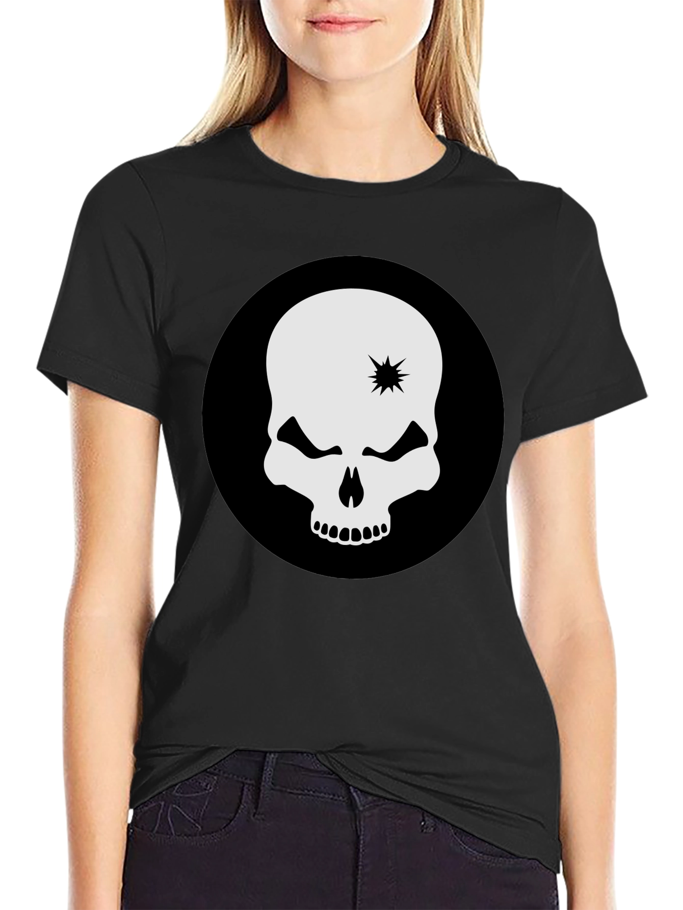 Skull Graphic Tee - Bold Black Crew Neck T-Shirt