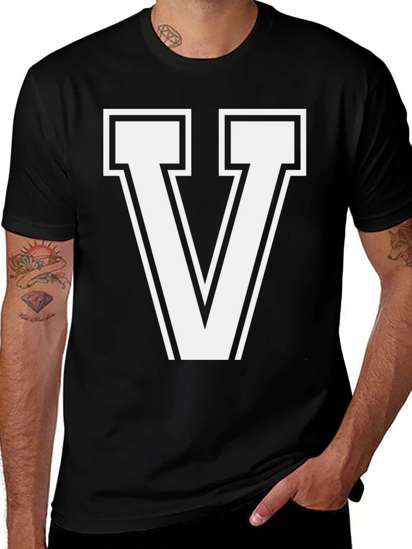 Bold Letter V Graphic T-Shirt - Casual Style