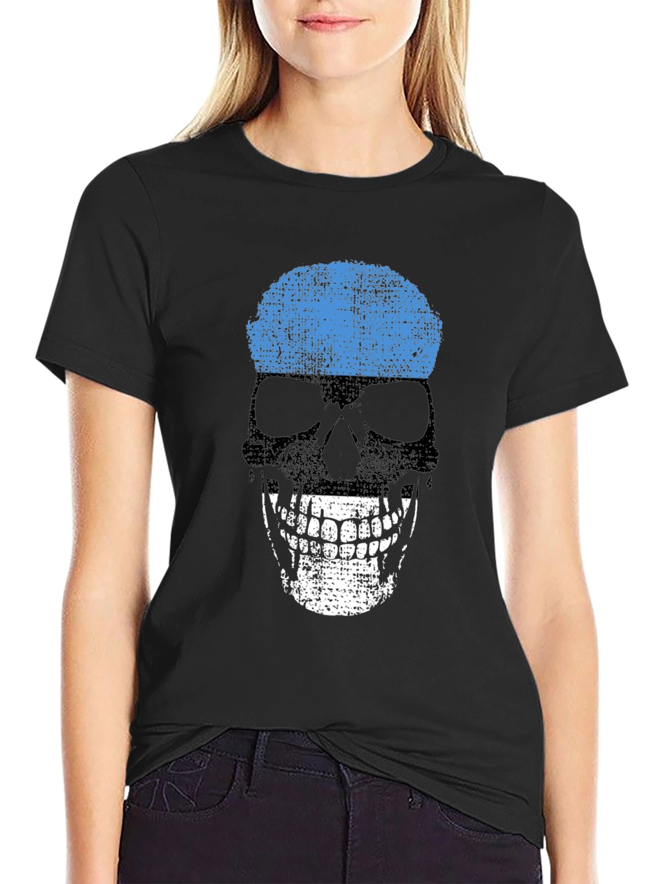 Estonia Flag Skull Graphic T-Shirt