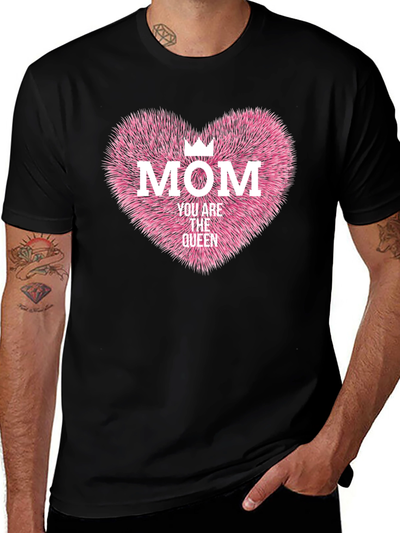 Mom Queen Heart Graphic Tee - Black