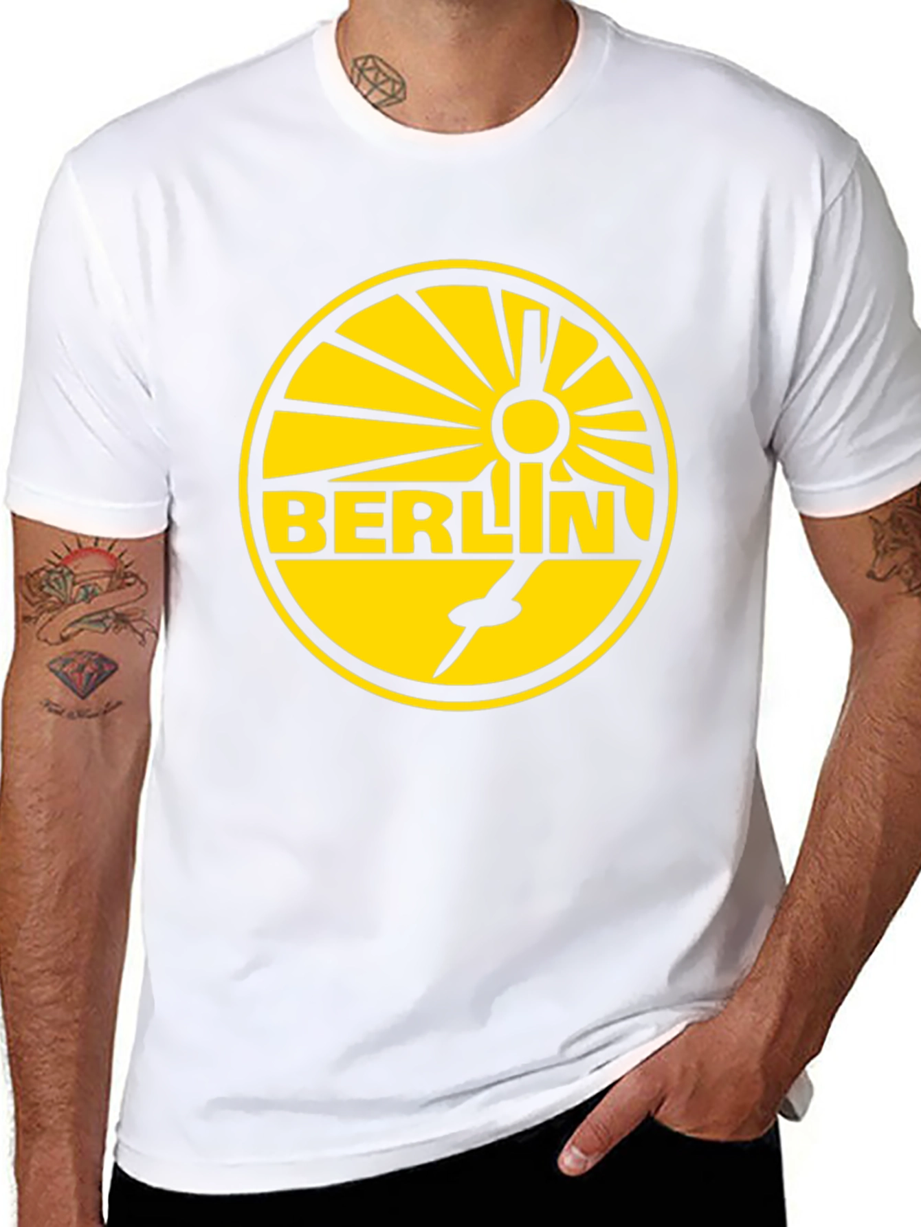 Berlin Circle Graphic T-Shirt - Black